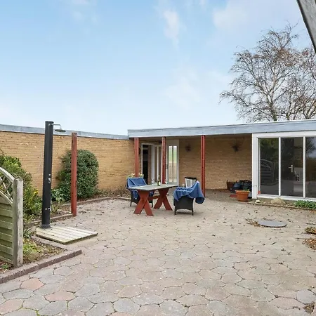 Awesome In With 2 Bedrooms, Sauna And Wifi Casa vacanze